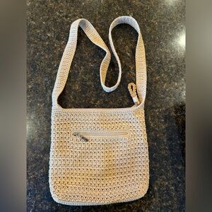 Sak Crochet Crossbody Bag in Tan / Light Beige